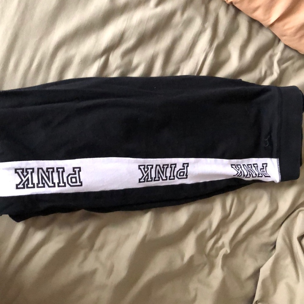 Pink by Victoria’s Secret leggings